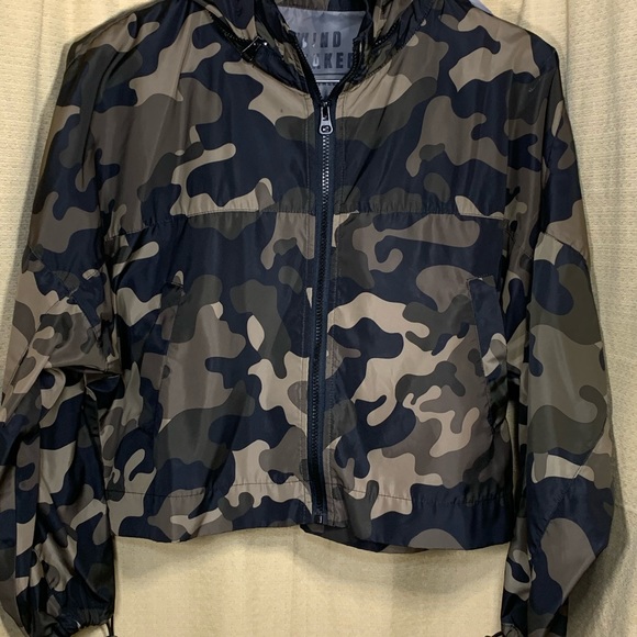 Wind breaker Love tree cropped Jacket size Medium - Picture 5 of 7